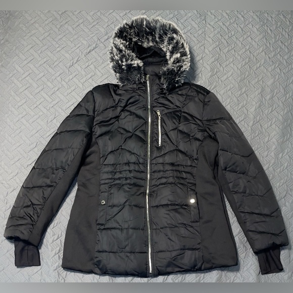 RIJING BLACK PUFFER JACKET WITH REMOVEABLE HOOD - Picture 1 of 15